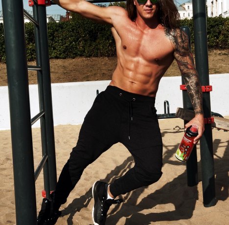 Еськов Денис 